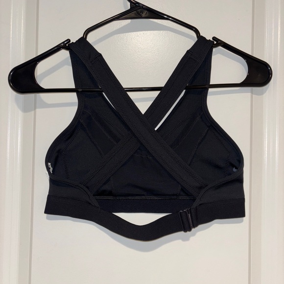 Nike Women's Cross Open Back Sports Bra - Picture 3 of 4